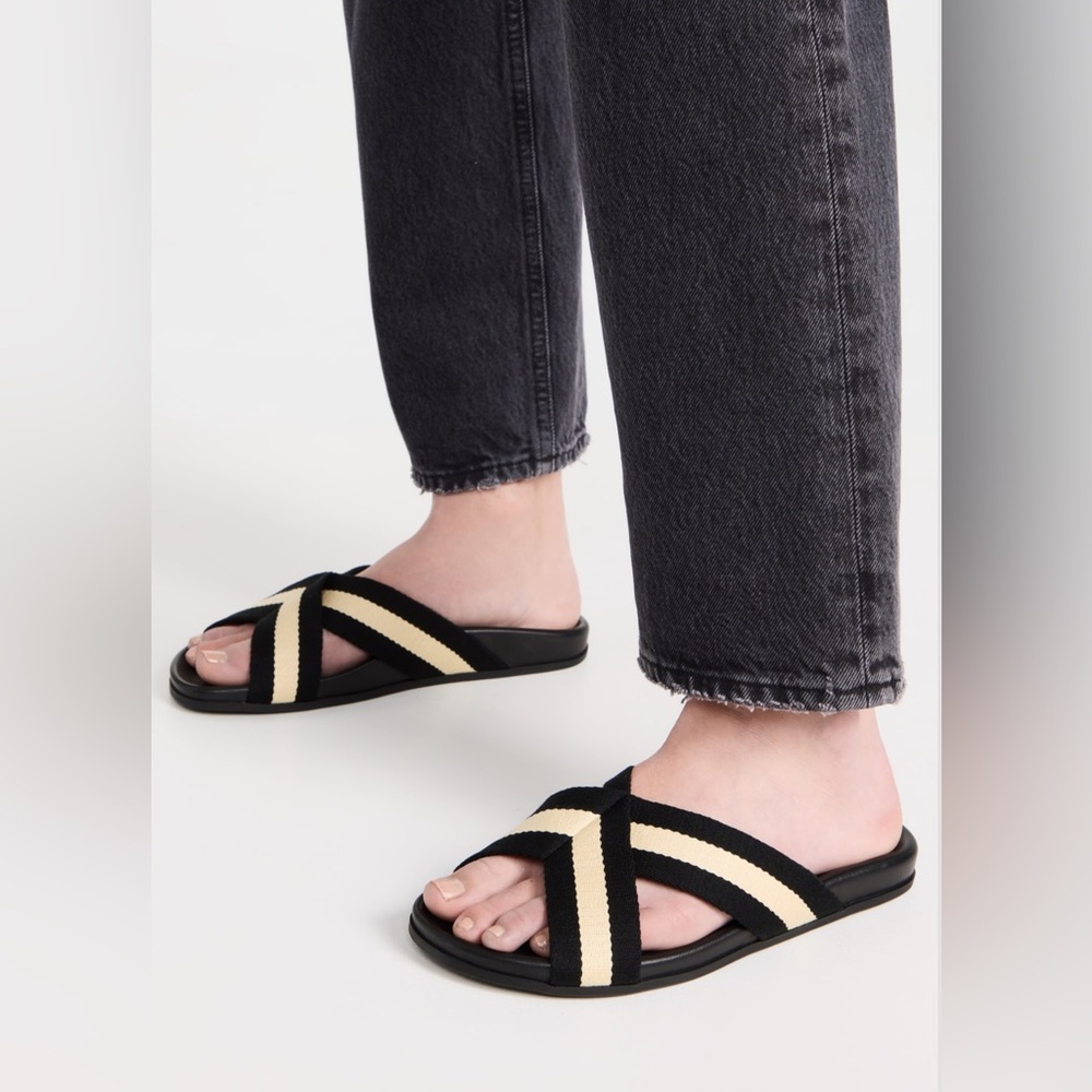 Jenni Kayne Black and Cream Cross-Strap Slide Sandals